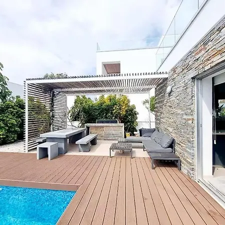 Relax With The Whole Family At Peaceful Location ! Geroskipou